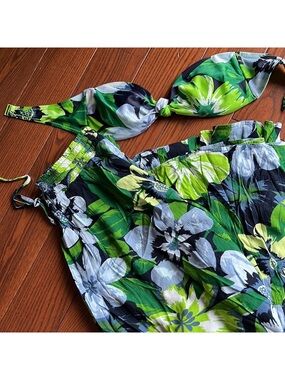 aerie Green and Navy Floral Swim Cover-Up Skirt and bandeau top set